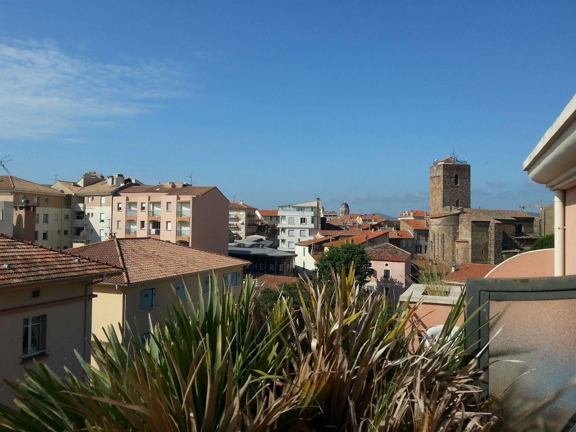 Residences Les Venitiennes Saint-Raphaël Exteriör bild